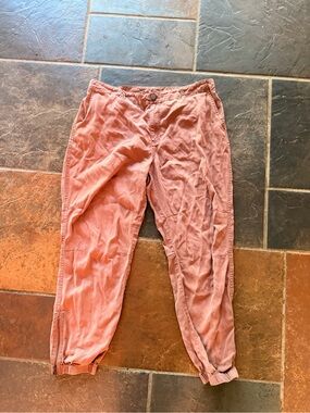 LOGO by Lori Goldstein utility cargo style jogger ankle pants